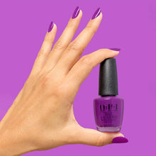 Cargar imagen en el visor de la galería, OPI NL - ULTRA VIOLET DAZE