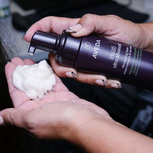 Cargar imagen en el visor de la galería, AVEDA INVATI ULTRA ADVANCED THICKENING FOAM, 150 ML