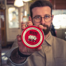 Cargar imagen en el visor de la galería, REUZEL RED POMADE, 95 GR