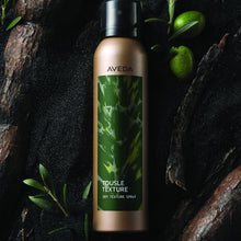 Cargar imagen en el visor de la galería, AVEDA TOUSLE TEXTURE DRY TEXTURE SPRAY 102G
