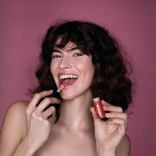 Cargar imagen en el visor de la galería, KRYOLAN LIP OIL FIERY ORANGE