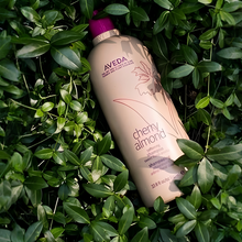 Cargar imagen en el visor de la galería, AVEDA CHERRY ALMOND SHAMPOO, 1000 ML