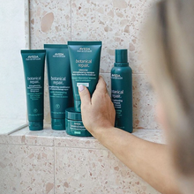 Cargar imagen en el visor de la galería, AVEDA BOTANICAL REPAIR BOND BUILDING CREMA, 150 ML