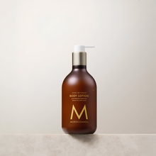 Cargar imagen en el visor de la galería, MOROCCANOIL LOCIÓN CORPORAL SOLEIL TANGER, 360 ML