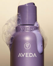 Cargar imagen en el visor de la galería, AVEDA -BOTANICAL REPAIR PURPLE TONING SHAMPOO 200ML/6.7FLOZ
