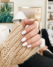 Cargar imagen en el visor de la galería, OPI INFINITE SHINE FUNNY BUNNY, 15 ML